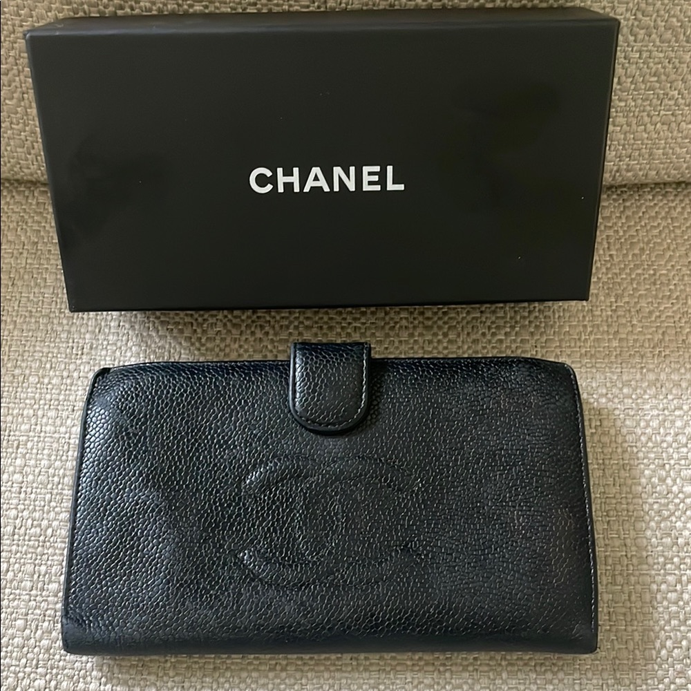 Chanel Black Leather caviar Wallet